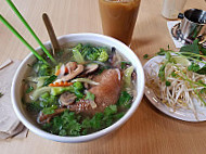 Kim Phung Restaurant food