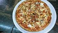 Tinas Pizzeria food