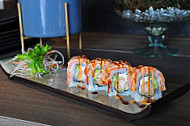 Komugi Sushi food