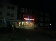 Pizza Dream inside