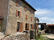 Auberge De Legniec inside