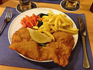 Restaurant Brunnentor food