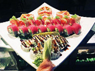 Oishi Sushi food