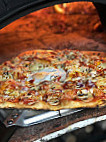 Pizza Delicieuse Camion Pizza Four à Bois Oullins food