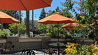 Vines - Hyatt Regency Sacramento inside