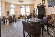 Restaurant a Chateau du Loir inside