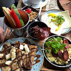 Kongedybet Brunch And Dinner food
