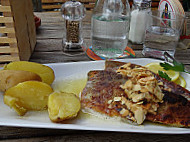 Schlehdorns Seehof food