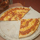 Norm's Pizza Eatery food