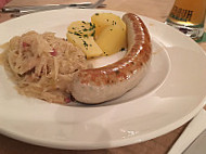 Huberbräu-Stüberl food
