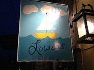 Louisa's Cafe outside