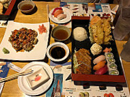 Sekai Sushi food