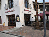 La Quinta Brewing Co Old Town Taproom Grill inside