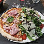 Pizzeria Restaurant La Pignatta food
