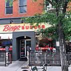 Bingo Burger outside