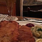 Wirtshaus Kreuzweis food