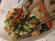 Maile's Thai Bistro food