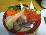 Sen Nari Sushi food