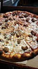 Flippers Pizza food