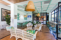 Beach House Bar & Grill inside