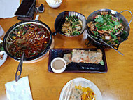 Spicy Pavilion Jué Dài Shuāng Jiāo food