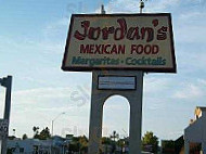 Jordan's Mexican Food outside