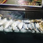 Manze Seafood inside
