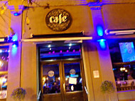 El Cafe de la Plaza inside