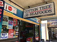 Cotton Tree Seafoods inside