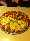 Round Table Pizza food