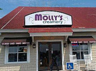 Sweet Molly's Creamery outside