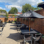 Bristol Bar & Grille - Highlands inside