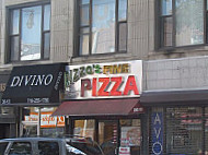 Rizzo's Fine Pizza outside