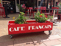Cafe Le Francais inside