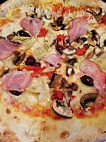 Ti Amo Wood Fired Pizza food