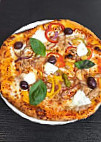 Pizza So Gusto (au Feu De Bois) food