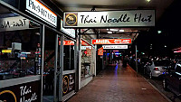 Express Thai Noodle Hut outside