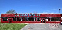 Hugo Wok outside