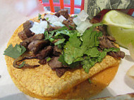 Mirrey Tacos Y Mas food
