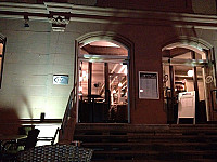 Cafe-Bistro VAU inside