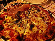 Pizzeria L'archetto food