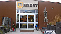 Cafe Muskat outside