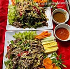 Nha Hang Chien Trau Giat food