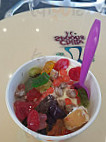 Chilly Spoons Ice Cream Frozen Yogurt Store food