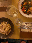 Vino & Basilico food