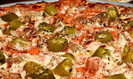 Monical's Pizza Of Avon food