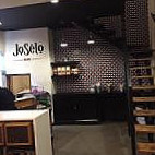 Joselo Cafe inside