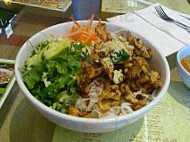 Pho Bom Vietnamese food