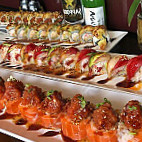 Sushi Wave food