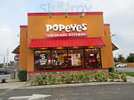 Popeyes Louisiana Kitchen outside